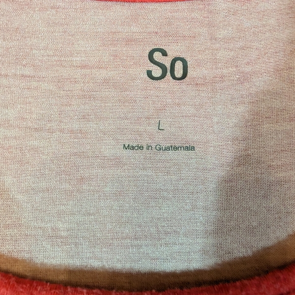 Gradient Sleeveless Top - Picture 2 of 3